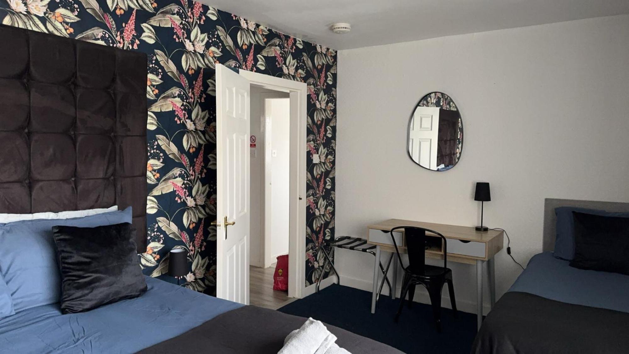 Crown Street Getaway Apartment Ayr Exterior photo